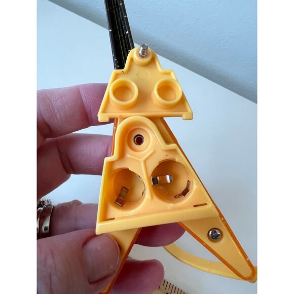 Secret Star Electric Guitar Light Up Toy Disney Hannah Montana by Washburn - Picture 5 of 9